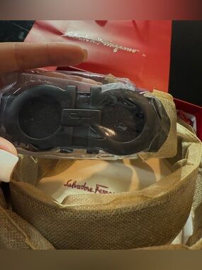 Reversible Black & Brown Leather Belt Matte Buckle Luxury Style Size 46/115 OS